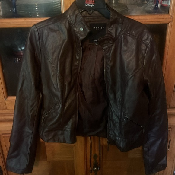 A girl, Junior coat - Picture 2 of 5